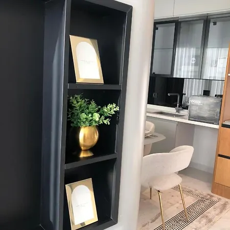 2+1 At Via Mar In Kargicak, Apartman
